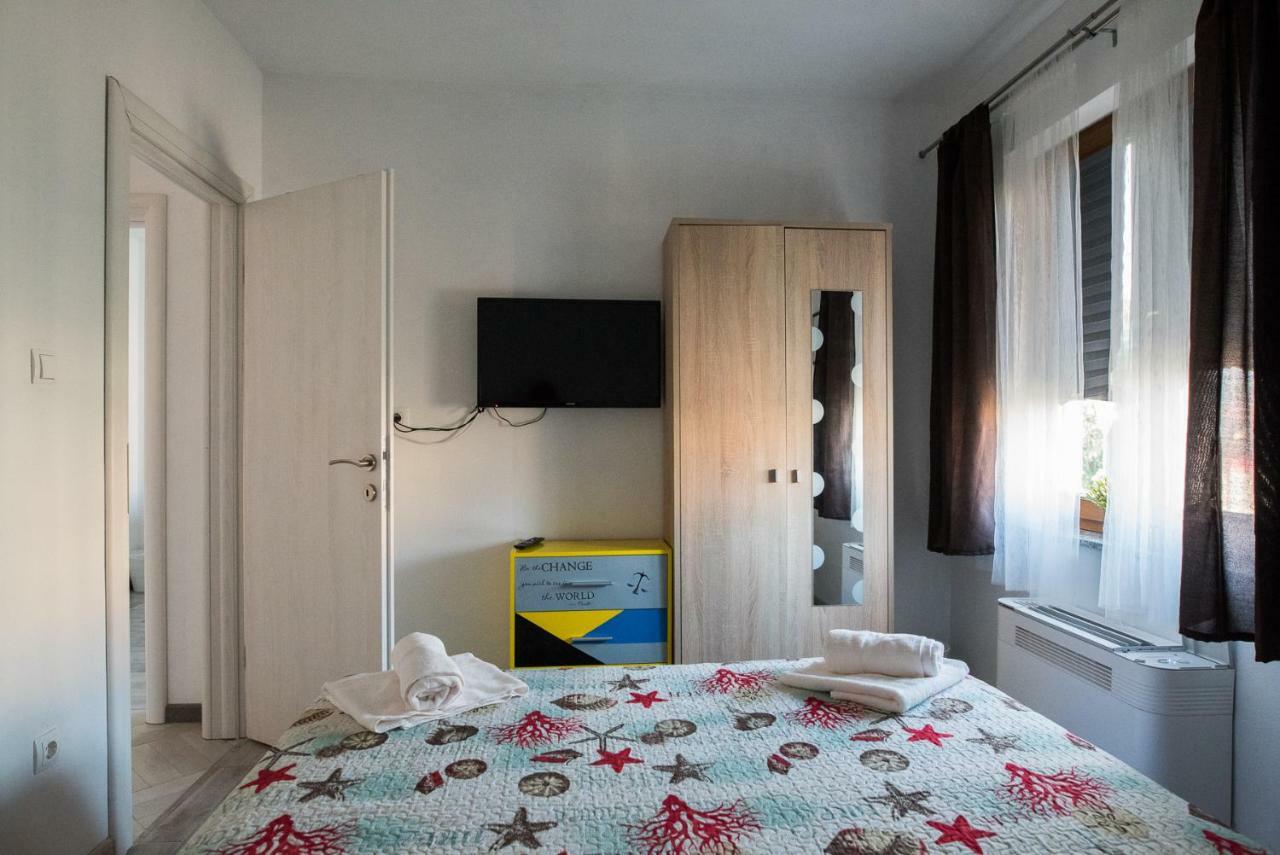 Apartments Mario Malinska Bagian luar foto